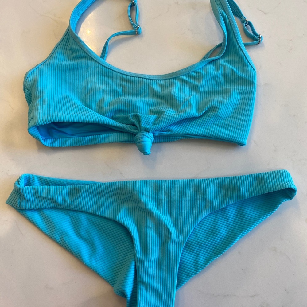 Frankie’s bikini